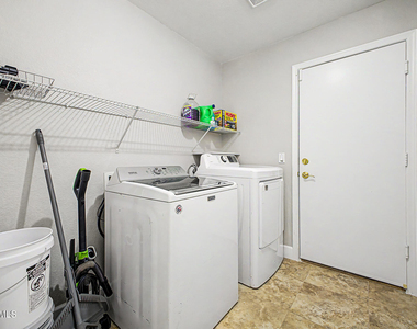 10202 E Juanita Avenue - Photo Thumbnail 27