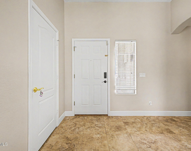 10202 E Juanita Avenue - Photo Thumbnail 5