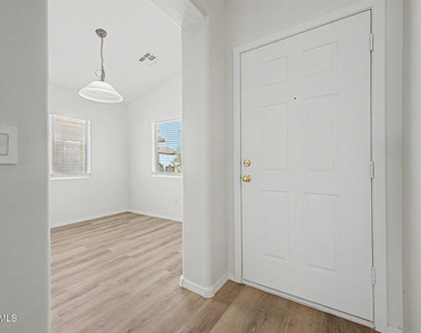 22820 W Papago Street - Photo Thumbnail 7