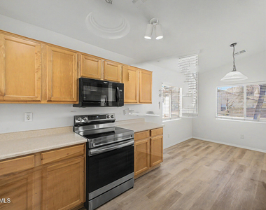 22820 W Papago Street - Photo Thumbnail 13