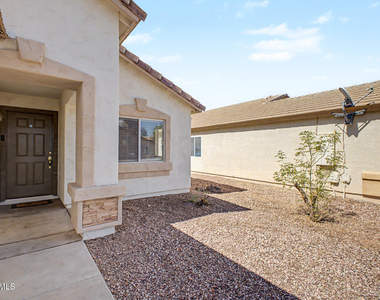 22820 W Papago Street - Photo Thumbnail 6
