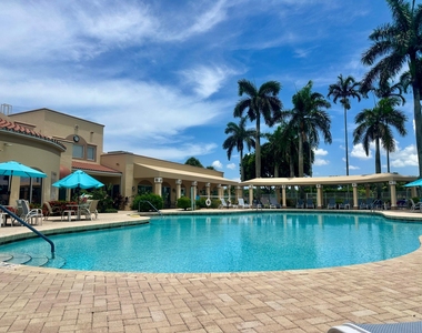 12418 Crystal Pointe Drive - Photo Thumbnail 47