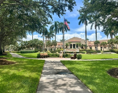 12418 Crystal Pointe Drive - Photo Thumbnail 41