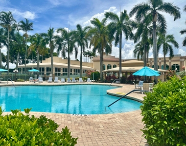 12418 Crystal Pointe Drive - Photo Thumbnail 34