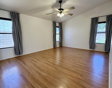 6510 W Behrend Drive - Photo Thumbnail 14