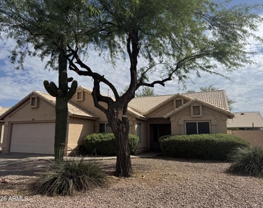 7118 E Meseto Avenue - Photo Thumbnail 1