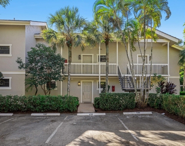 11863 Wimbledon Circle - Photo Thumbnail 12