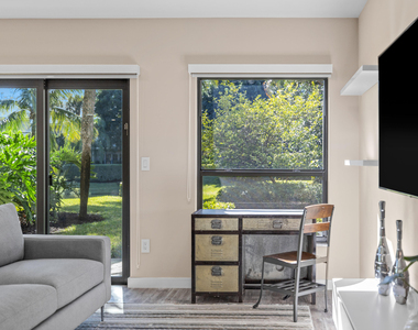 11863 Wimbledon Circle - Photo Thumbnail 7