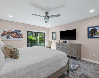 11863 Wimbledon Circle - Photo Thumbnail 3