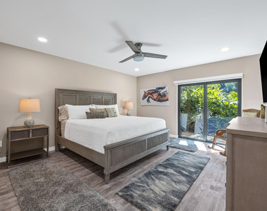 11863 Wimbledon Circle - Photo Thumbnail 4