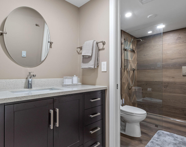 11863 Wimbledon Circle - Photo Thumbnail 19