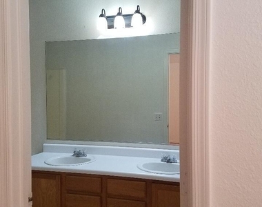 10613 E Bogart Avenue - Photo Thumbnail 12