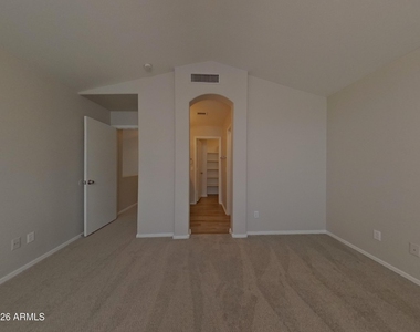 17220 N Wavyleaf Avenue - Photo Thumbnail 6