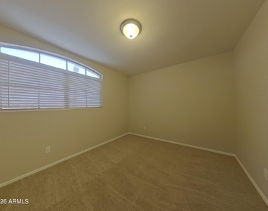 17220 N Wavyleaf Avenue - Photo Thumbnail 10