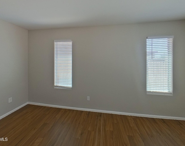 23670 W Levi Drive - Photo Thumbnail 3