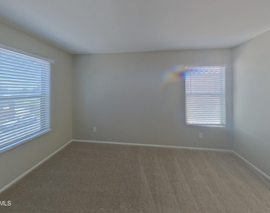 23670 W Levi Drive - Photo Thumbnail 5