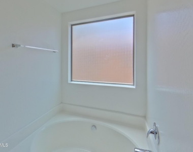 23670 W Levi Drive - Photo Thumbnail 7