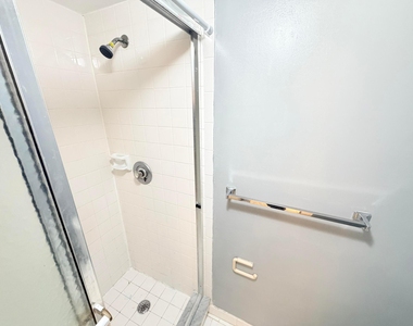 4354 Nw 9th Avenue - Photo Thumbnail 11