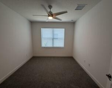 11609 Sw Hawthorne Hill Road - Photo Thumbnail 4