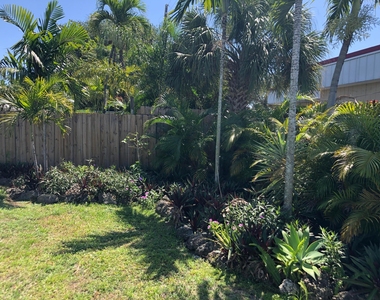 3160 Ne 6th Avenue - Photo Thumbnail 15