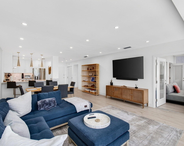 120 N Ocean Boulevard - Photo Thumbnail 14