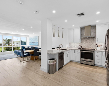 120 N Ocean Boulevard - Photo Thumbnail 6