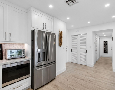 120 N Ocean Boulevard - Photo Thumbnail 23