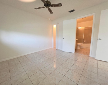 5445 Glenda Street - Photo Thumbnail 13