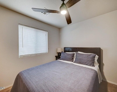 29293 N Yellow Bee Drive - Photo Thumbnail 18