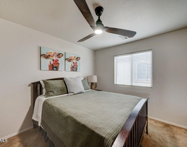 29293 N Yellow Bee Drive - Photo Thumbnail 22