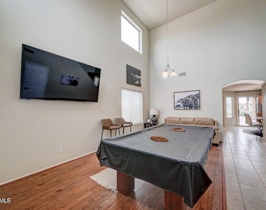 29293 N Yellow Bee Drive - Photo Thumbnail 3
