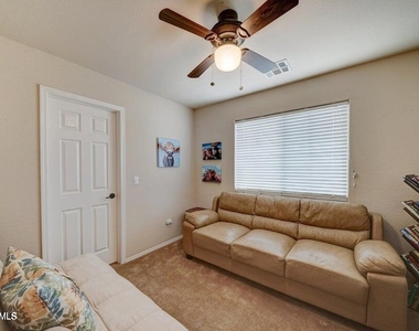 29293 N Yellow Bee Drive - Photo Thumbnail 20
