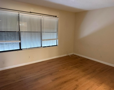 778 Hill Drive - Photo Thumbnail 5