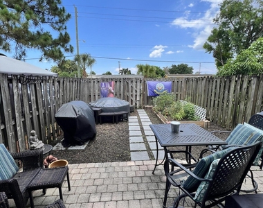 778 Hill Drive - Photo Thumbnail 3