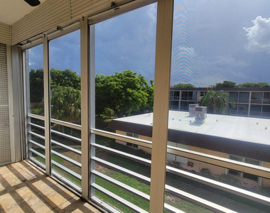 4500 N Federal Highway - Photo Thumbnail 6