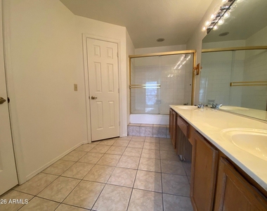 4263 E Agave Road - Photo Thumbnail 9