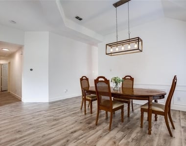 3306 Ashleaf Drive - Photo Thumbnail 5
