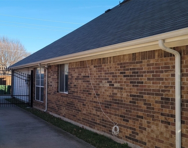 3306 Ashleaf Drive - Photo Thumbnail 1