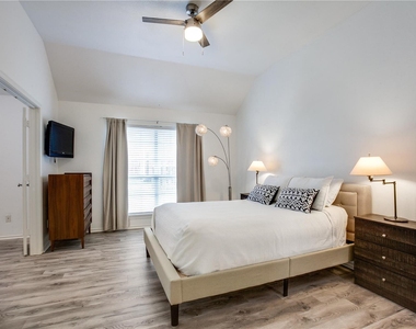 3306 Ashleaf Drive - Photo Thumbnail 15