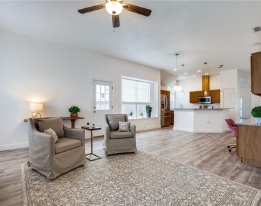 3306 Ashleaf Drive - Photo Thumbnail 14