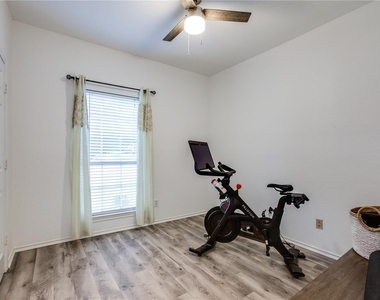 3306 Ashleaf Drive - Photo Thumbnail 22