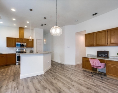 3306 Ashleaf Drive - Photo Thumbnail 9
