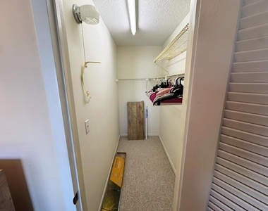 4075 Cornwall D - Photo Thumbnail 10