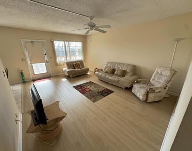 4075 Cornwall D - Photo Thumbnail 3