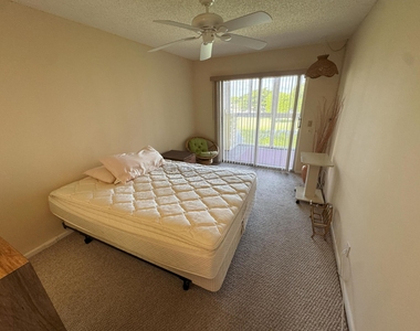 4075 Cornwall D - Photo Thumbnail 9