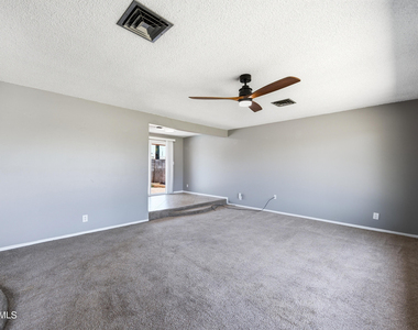 3737 W Griswold Road - Photo Thumbnail 2