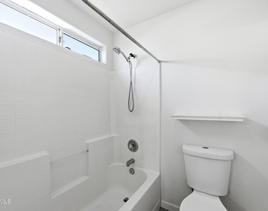 7021 E Earll Drive - Photo Thumbnail 15