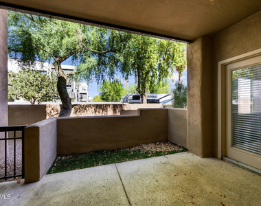7021 E Earll Drive - Photo Thumbnail 5