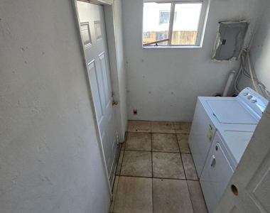 5900 Garfield Street - Photo Thumbnail 7