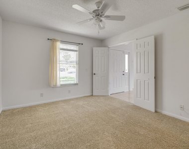 324 Maplecrest Circle - Photo Thumbnail 21